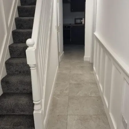 3 Eyre Square Lane Apartament *