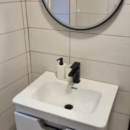3 Eyre Square Lane Apartament *