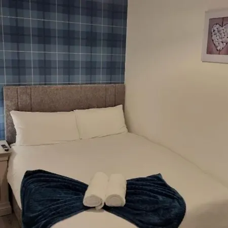 3 Eyre Square Lane Apartment *