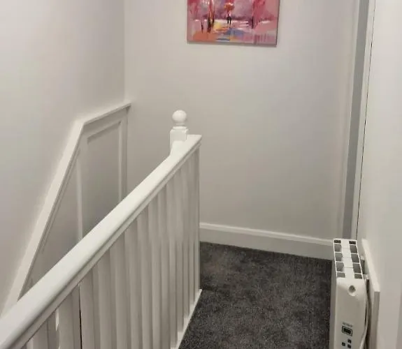 3 Eyre Square Lane *